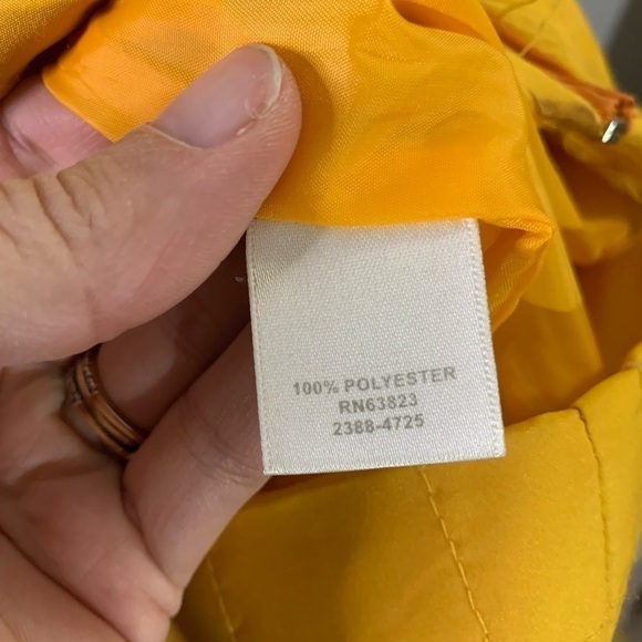Women’s Christopher & Banks yellow w orange border quilted zipper vest size XL - Picture 3 of 7